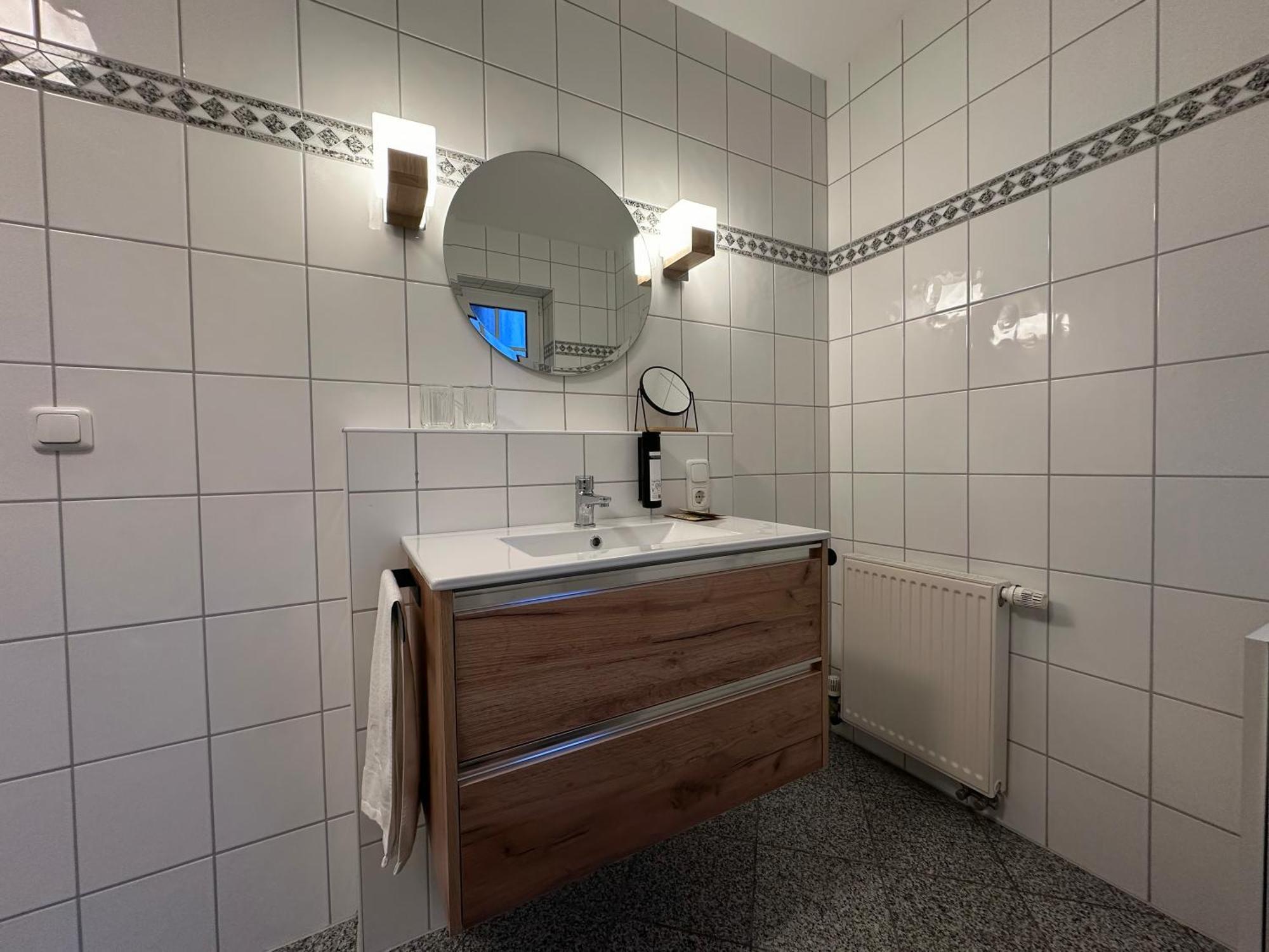 Luxx Downtown - Design-Apartment Zentral Im Ort Bad Zwischenahn Exterior photo
